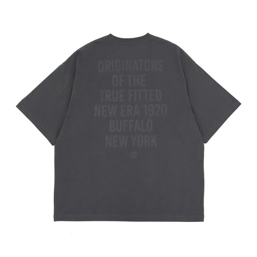 NEW ERA Oversized Typography Graphite S T-Shirt S/S