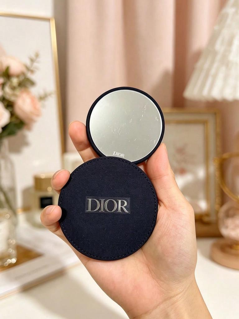 Dior 1 шт. Красивый бренд Новое круглое компактное зеркало, Черная ткань Портативное карманное зеркало для макияжа для ежедневного использования в путешествиях