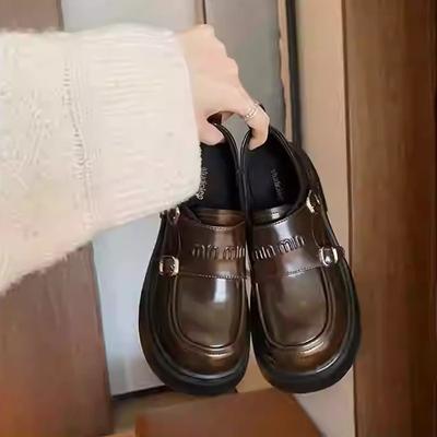 ! Женские туфли лоферы на платформе из мелкой кожи с двойной пряжкой и круглым носком