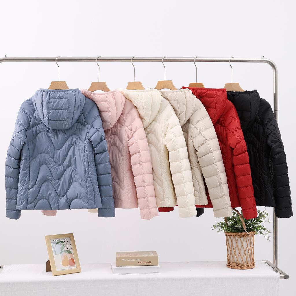 Light and thin down jacket women's autumn and winter white duck down short hooded light and convenient thin warm jacket tide