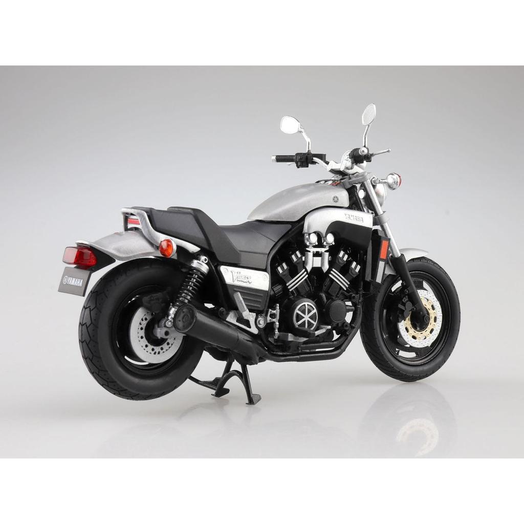 Aoshima Bunka Kyozai (AOSHIMA) Skynet 1/12 Scale Complete Motorcycle Yamaha Vmax New Silver Dust