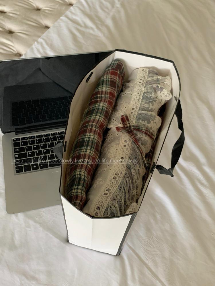 Korean-Style Couple Christmas Plaid Pajamas: Sweet Princess Design, Brushed Fabric, Long-Sleeve, Autumn/Winter Homewear Set