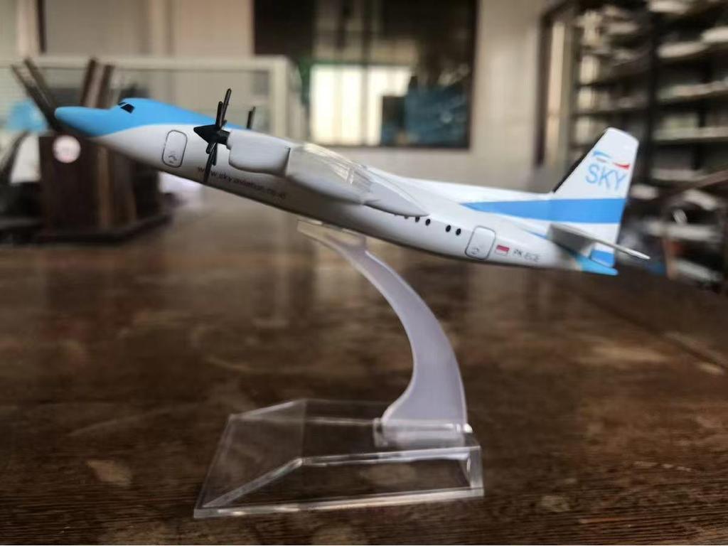 Модели из сплава президентских самолетов: ATR FK50, C919, A350, B747, A320, A330, A380