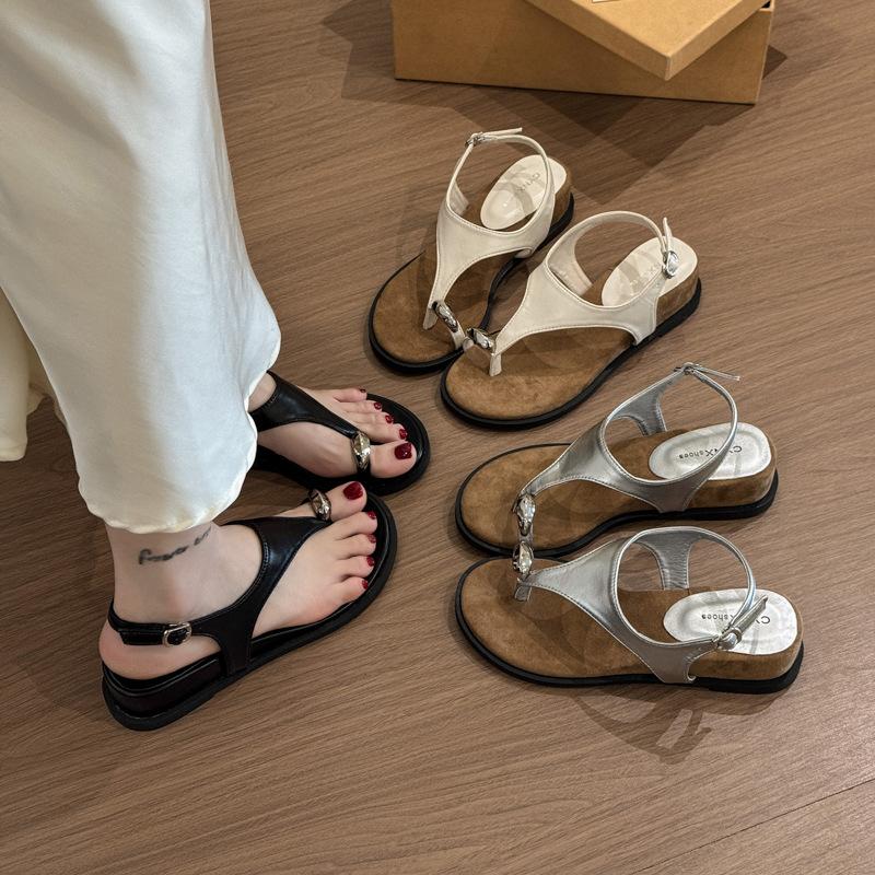 Wedge Heel Design Sense Niche Sandals 2025 Summer Korean Version Retro Personality Metal Buckle Cover Toe Roman Sandals Women