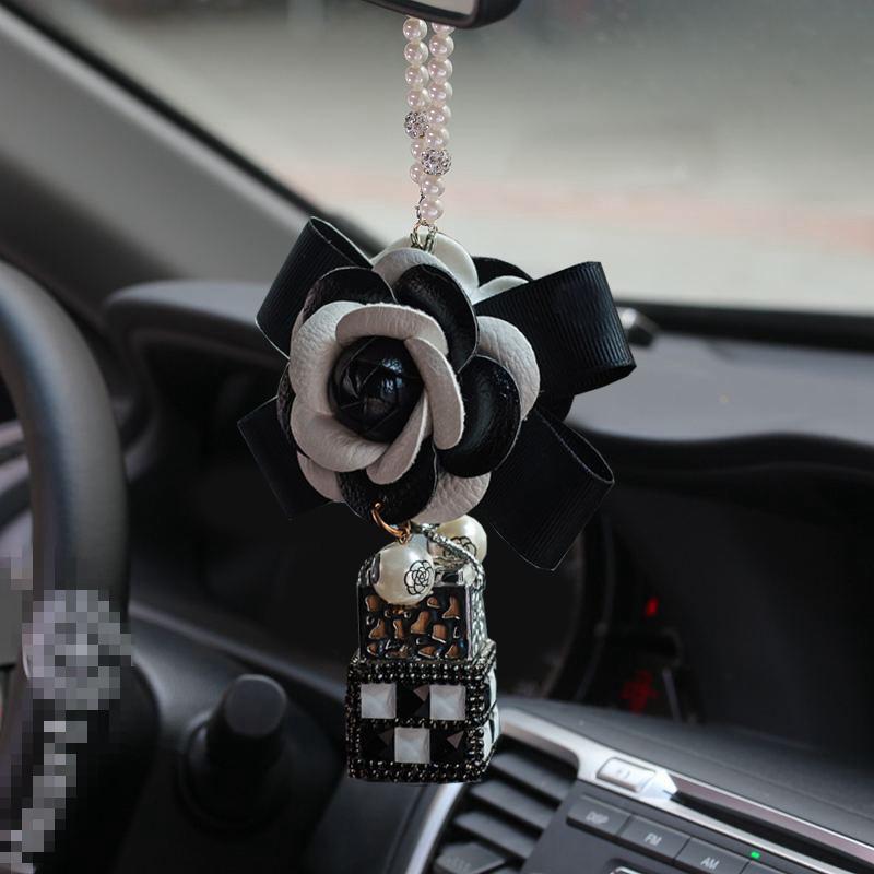 Очаровательный бриллиантовый кристалл камелии, цветок автомобиля, подвеска в виде флакона духов, женские блестящие стразы, автомобильное зеркало, подвесные украшения для девочек