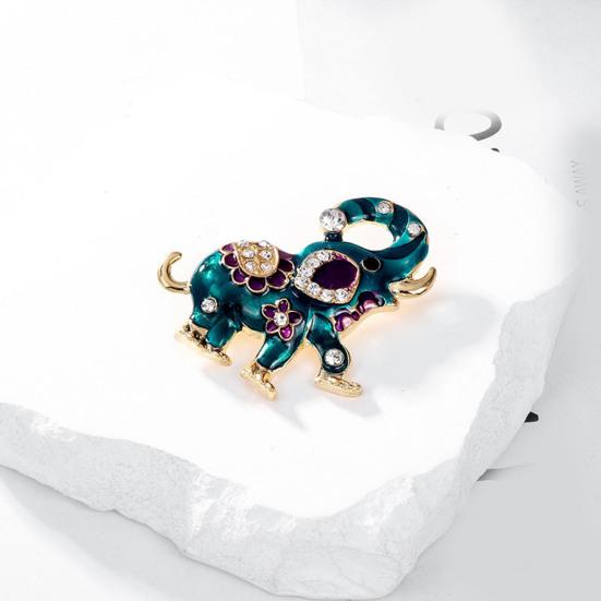 Ethnic Style Cute Elephant Shape Brooch Shining Rhinestones Inlaid Pin Suit Lapel Badge Dress Coat Accessories