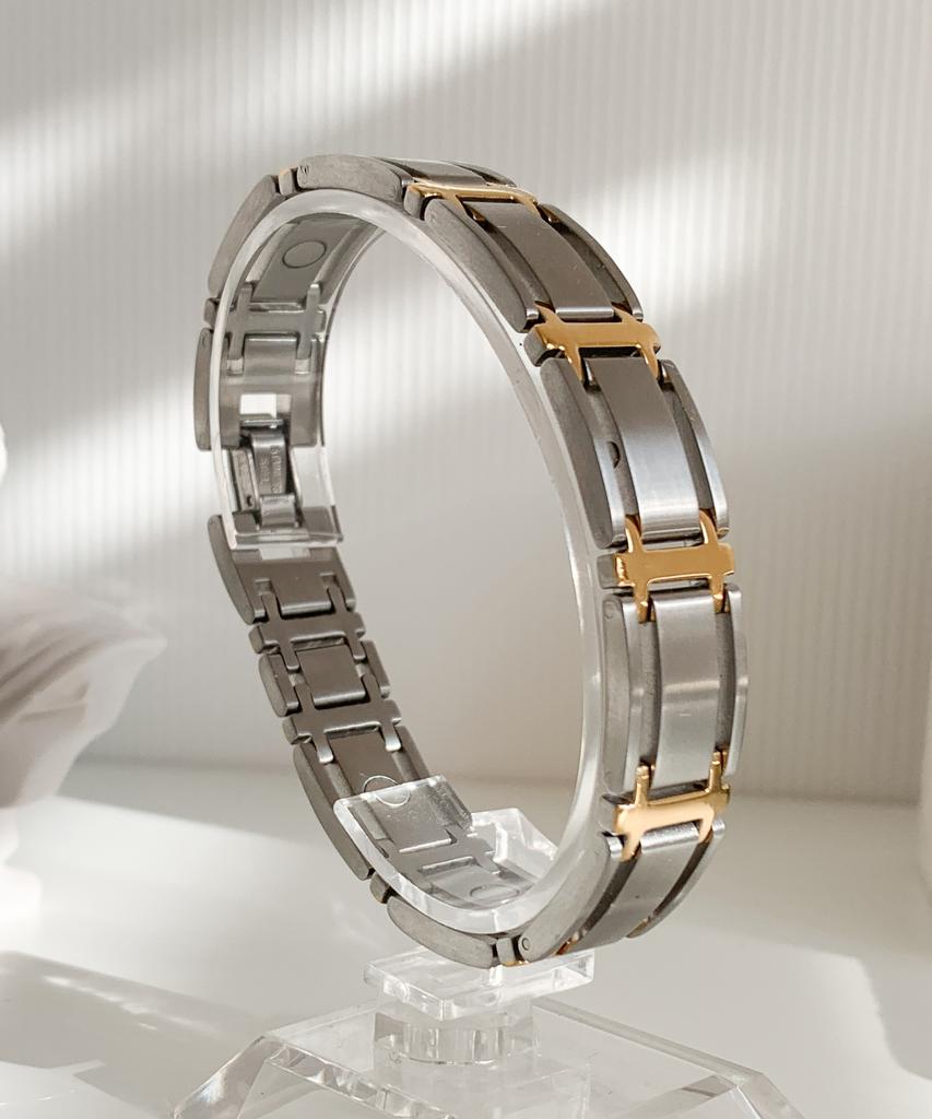Sabona London 346 Executive Symmetry Duet Magnetic Bracelet