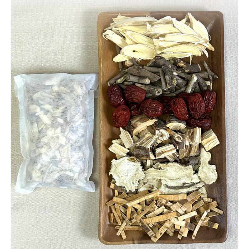 Oriental medicine teacher’s domestic samgyetang ingredients, 100g, 18 pieces