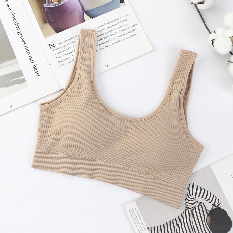 Бесшовный спортивный бюстгальтер-бандо в рубчик с широкими плечевыми лямками