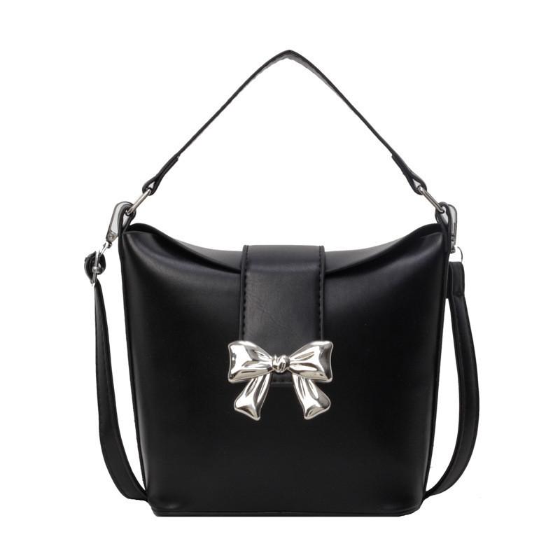 2024 New Casual Armpit Bag Simple Street Fashion Handbag Crossbody Bucket Bag Women French Chic Shoulder Bag Black