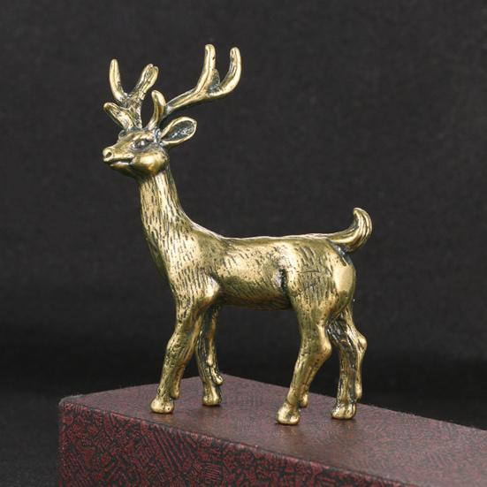 Brass Elk Ornament Vintage Style Fine-textured Realistic Elk Statue Desk Decoration Fade-resistant Ornament