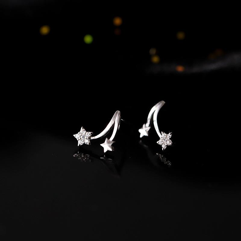 Star Stud Earrings Women's Simple and Small Meteor Earrings Temperament Niche Five-pointed Star Earrings Summer