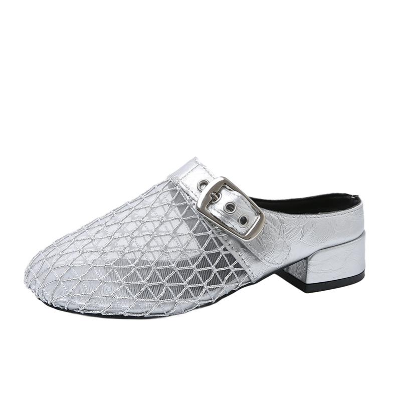 Мода Мода Баотоу Тапочки Лето Новые Круглый Носок Сетчатая Ткань Металлическая Пряжка Противоскользящие Износостойкие Обувь на Каблуке