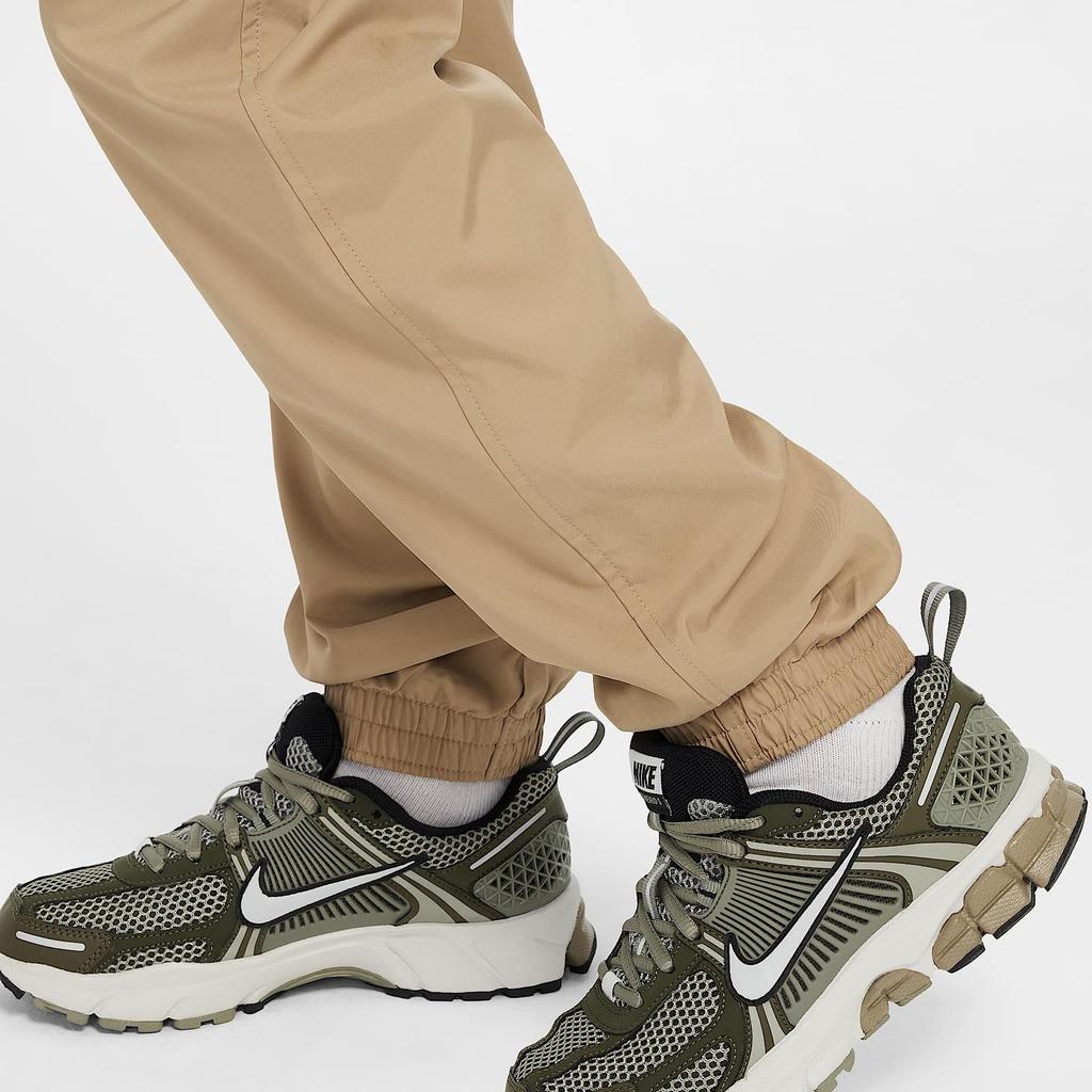 Подростковые трикотажные спортивные штаны Nike Club Parachute Бежевый/Белый HF8141-297