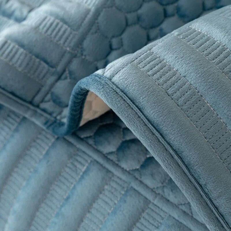 Autumn and Winter Luxury Plush Quilted Sofa Cushion Modern Simple Non-slip Sofa Cushion Towel Cover