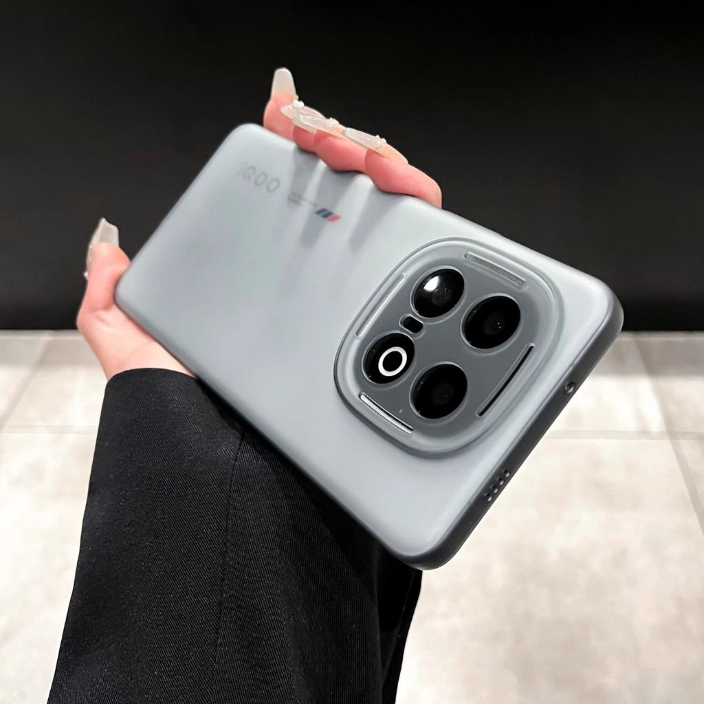 Чехол для VIVO iQOO 15 Простой Жесткий Магнитный Матовый Полуобернутый Защитный Чехол от Падения Для iQOO 13 Ударопрочный Бампер