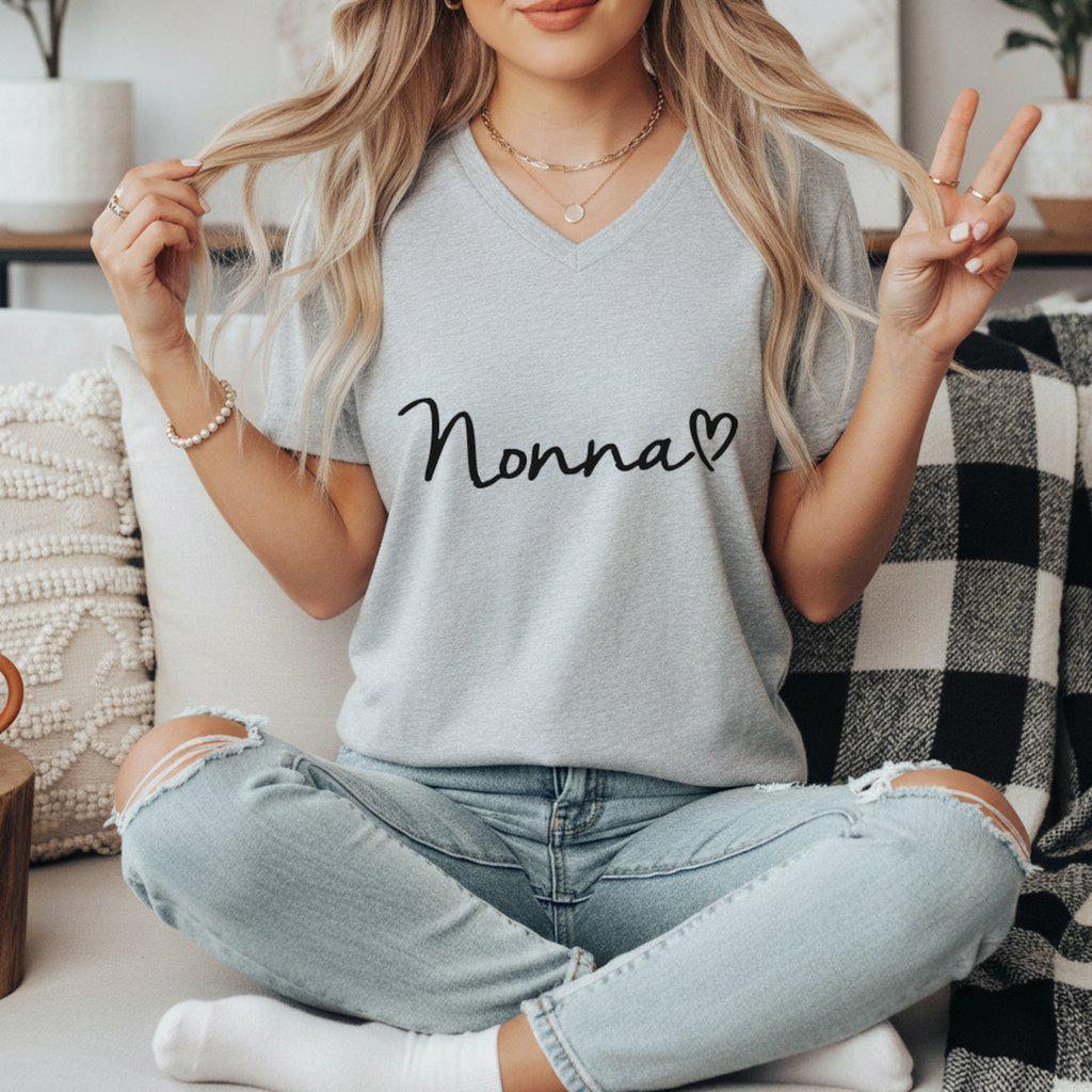 Nonna Shirt Minimal Script, Grandma Shirt Gift, Simple Nonna Tee, Mothers Day Grandma Shirt, Cute Nonna Outfit, Gift for Grandma