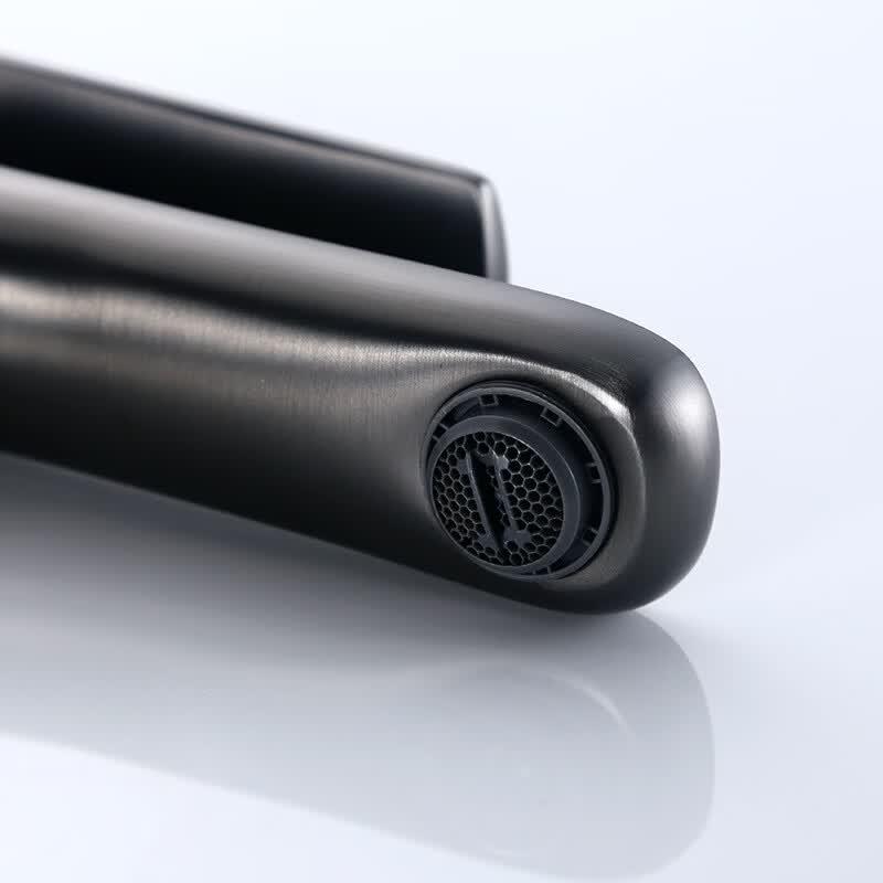 Смеситель для раковины TLXT, цвет Gunmetal Grey (серый металл), материал - латунь