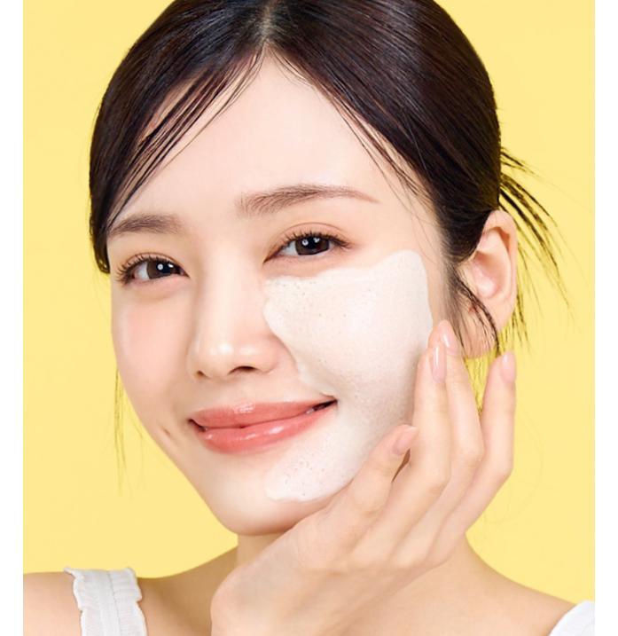 Brightening Lemon Pack-to-Foam Cleanser for Clear Skin