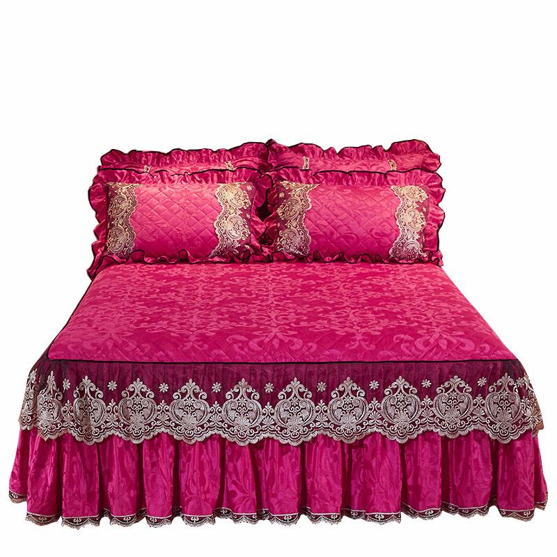 3pcs Solid Color Skin-Friendly Bed Skirt Set with Lace Detail (1 Bed Skirt + 2 Pillowcases), Quilted Layered Design, Elegant Ruffled Accents