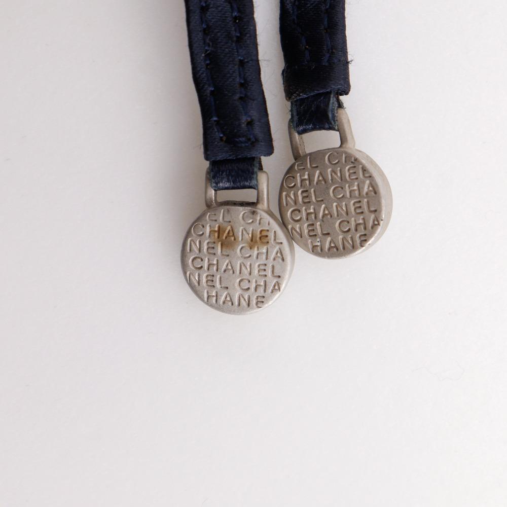 Chanel Жемчужный логотип Сумка через плечо A17840 кошелек черный Сатин Женский Б/У