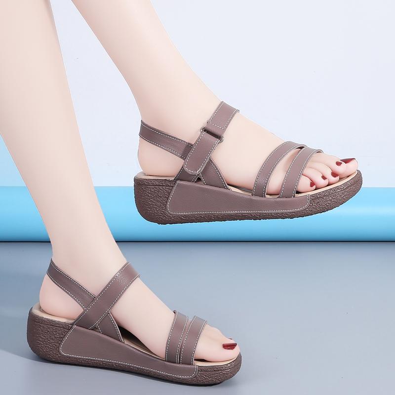 Женские летние сандалии для улицы, нарядные, с открытым носком, повседневные, серые сандалии для девочек, большой размер, платформа, увеличение роста