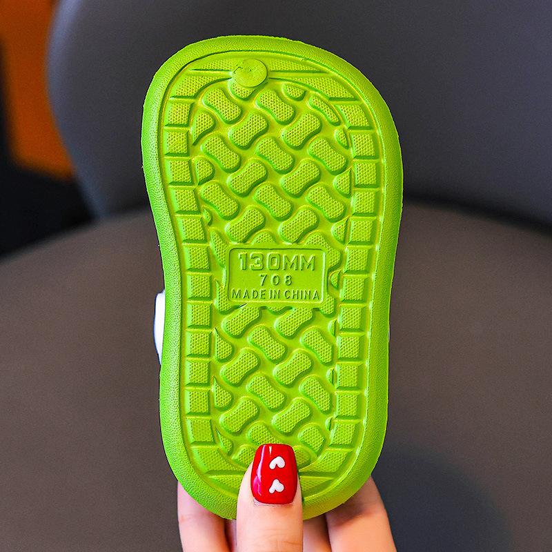 Children's summer sandals for boys and girls, baby clogs for outdoor wear, beach and home use, non-slip cute infant shoes