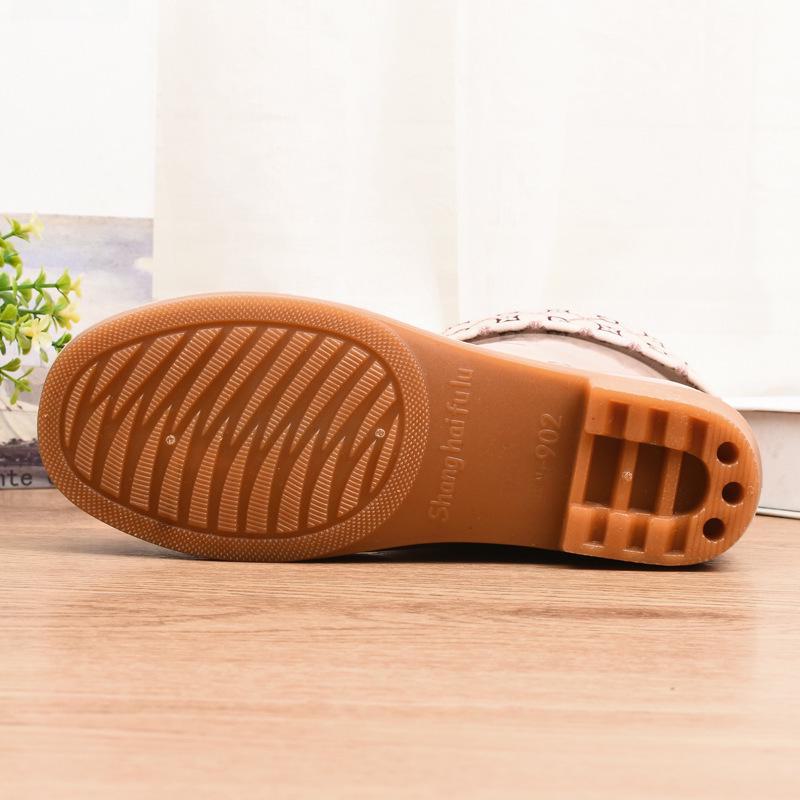 Women's Short Rain Boots with Cowhide Sole, Cotton Lined, Non-Slip, Warm and Protective.