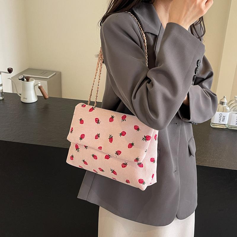 Новая сумка через плечо для женщин, новый летний повседневный модный тренд, красивая маленькая квадратная сумка через плечо для женщин