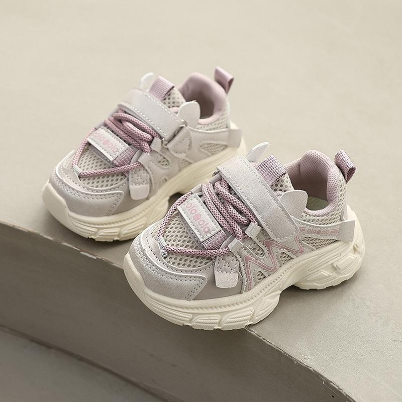 Children's Sneakers2026New Spring and Autumn Children's Shoes for Boys, Stylish and Versatile, Fashionable Outdoor Hiking Shoes for Young Children