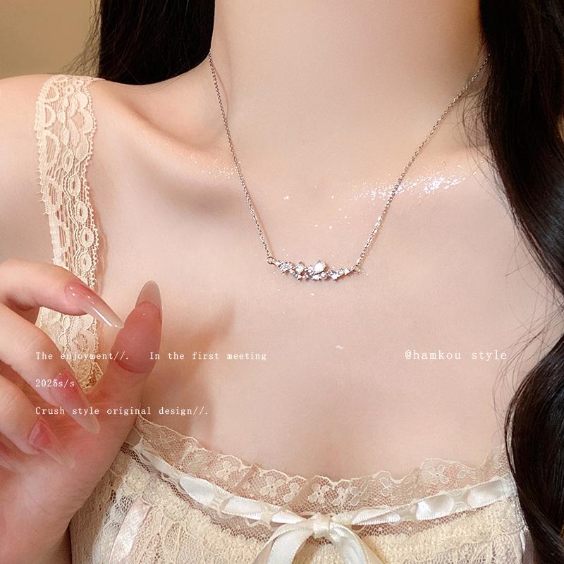 «Модное элитное жемчужное ожерелье: Универсальная цепочка на ключицу из титановой стали для женщин