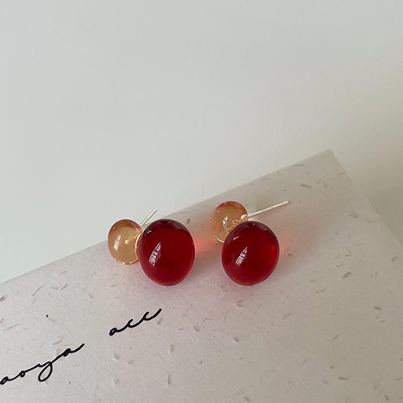 Серьги-гвоздики с шариками из смолы цвета дофамина, контрастные по цвету, женские, нишевые, простые и универсальные, модные серьги