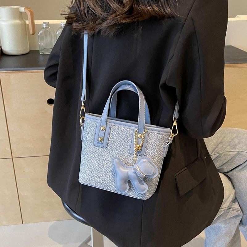 IELGY Fashionable Versatile Portable Bucket Bag, Retro High-end Shoulder Commuter Messenger Bag