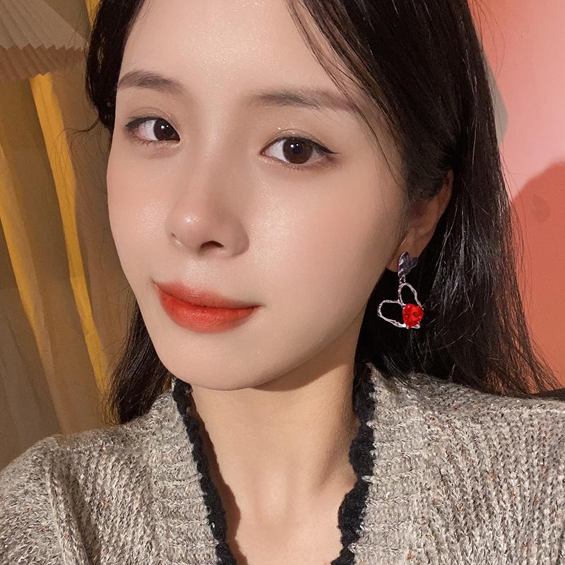 Hot Sweetheart Light Luxury Earrings High-End Unique Earrings Women'S Design Sense, Trendy And High Value Ins