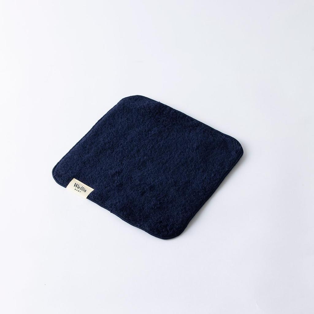 Box Navy Baby Carrier Mommy Towel [Wellis BABY] Mommy's (Small Bib, Cover, Navy)