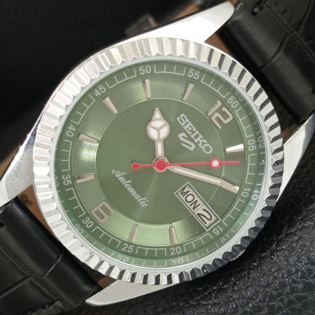 ЯПОНСКИЕ ВИНТАЖНЫЕ ОТРЕМОНТИРОВАННЫЕ АВТОМАТИЧЕСКИЕ МУЖСКИЕ ЧАСЫ SEIKO 5 С ЗЕЛЕНЫМ ЦИФЕРБЛАТОМ a444498-1
