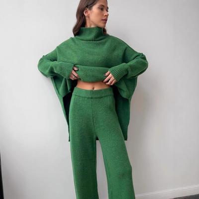 Европейские товары 2025 осень и зима новый тонкий вязаный костюм женский утолщенный свободный свитер с высоким воротником широкие брюки комплект из двух предметов модный