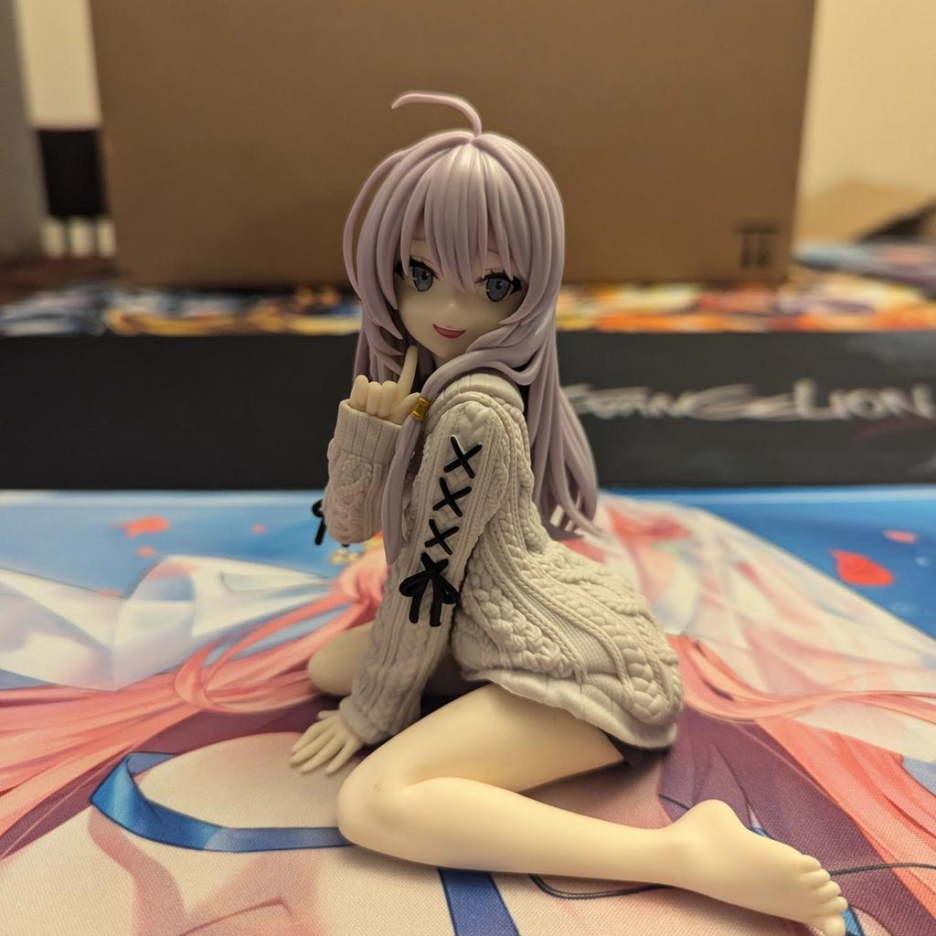 10 см Аниме Путешествие Ведьмы Летающий Свитер Сидячая Поза Илена Милая Девочка ПВХ Кукла Коллекционная Модель Кукла Настольное Украшение