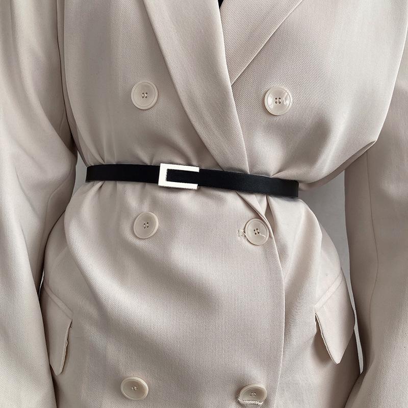 Женский тонкий черный ремень для джинсов в стиле ретро - универсальный модный аксессуар