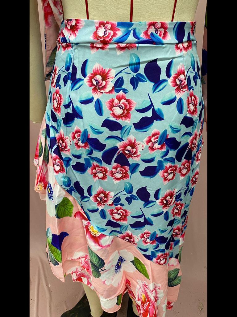 Асимметричное платье-труба с одним рукавом и принтом, с отстрочкой на талии