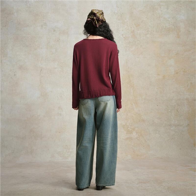 Женский вязаный свитер Giordano в стиле ретро красного цвета