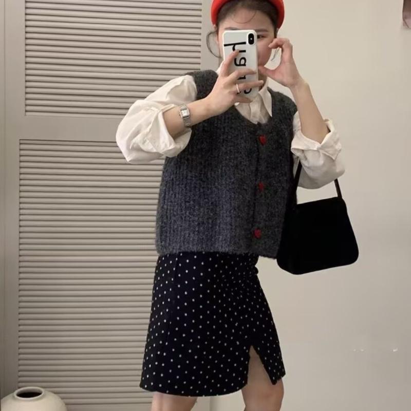 Sweet Heart Button Cardigan Vest Spring Korean Style Casual Sweater Waistcoat Base Layer