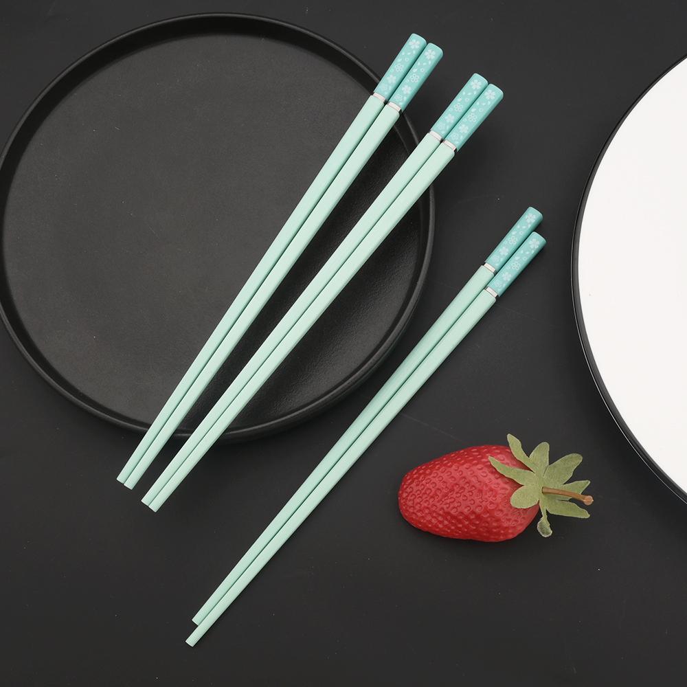 5 Pairs High Temperature Resistant Non-slip Japanese Sakura Chopsticks Household Reusable for Sushi Hashi Food Sticks Tableware