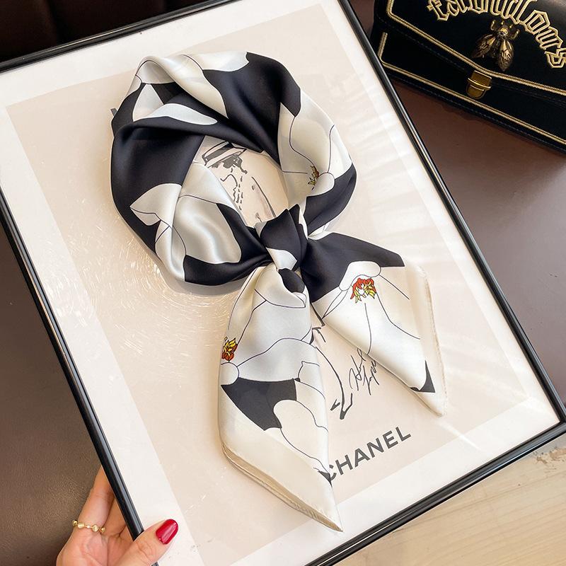 Summer Silky Smooth Kerchief Popular Print Headcloth Luxury Silk Scarves Fashion Sunscreen Muffler Square Shawl Bandanna Foulard