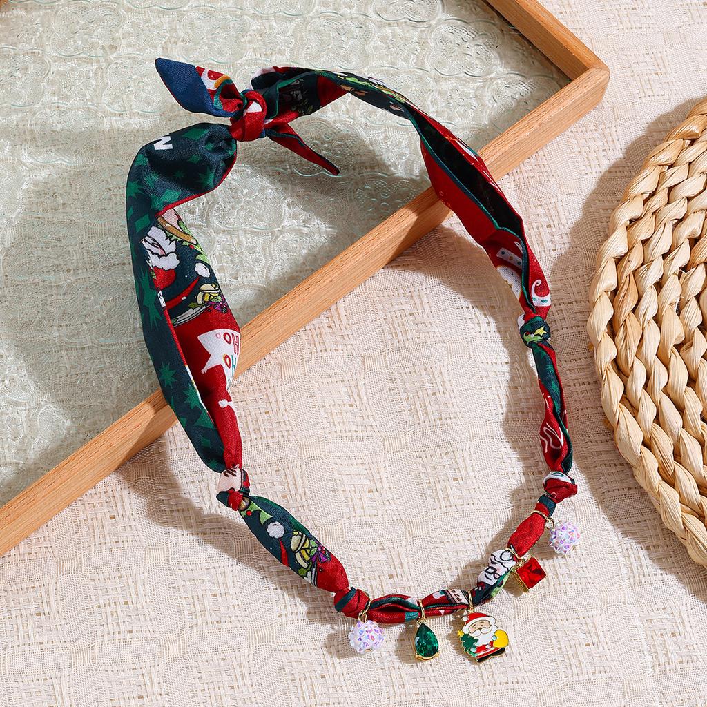 Elegant Christmas Santa Elk Silk Scarf Pendant Necklace for Women Colorfulr Tee Bow Snowman Necklace Party Jewelry Accessories