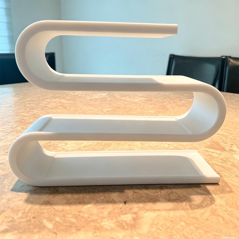 S-образная скульптурная подставка для книг Современная 3D-печатная настольная книжная полка для спальни Прикроватная тумбочка Держатель для книг