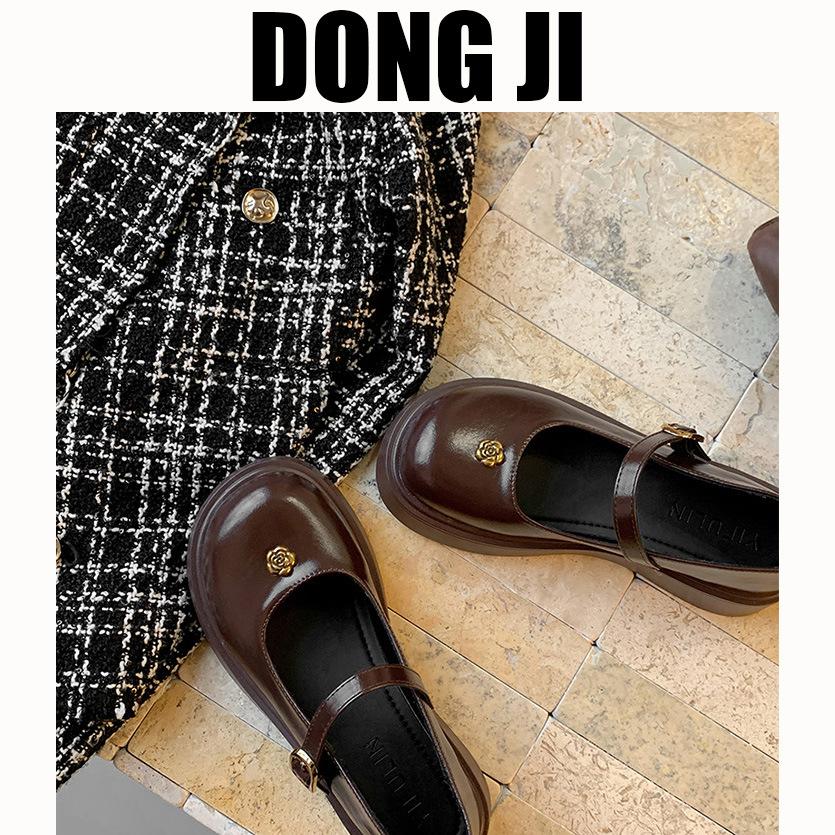 2025 новая весенне-летняя корейская версия туфель на плоской подошве Мэри Джейн с круглым носком, с камелией и металлической отделкой