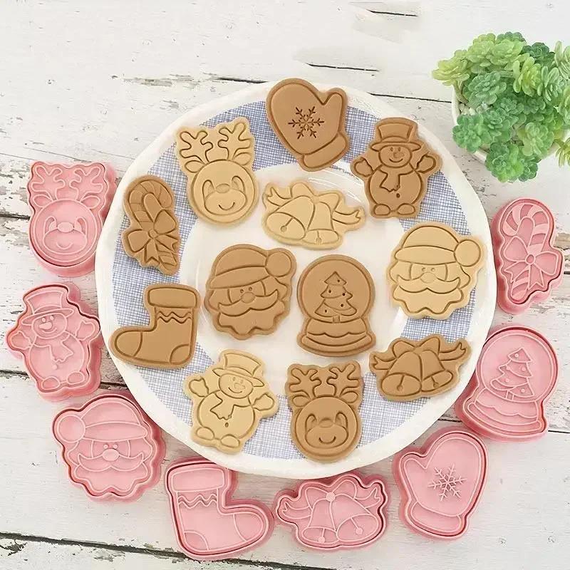 8pcs/set Cartoon Plastic Baking Mold Christmas Cookie Cutter Fudge Chocolate Cake Dessert Baking Decoration Tool Cake Mold