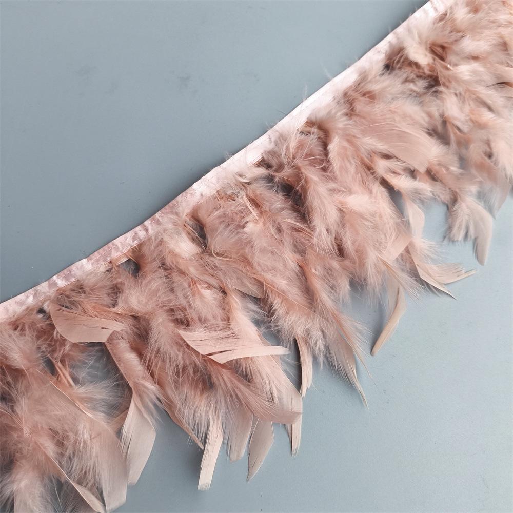 Отделка из перьев индейки для сценических костюмов и декора своими руками