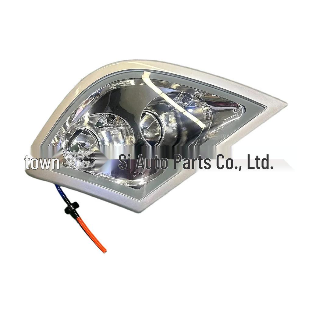 Плафон на крышу DAF XF106 Совместим с моделями 1784823, 1682977, 1784822, 1682976